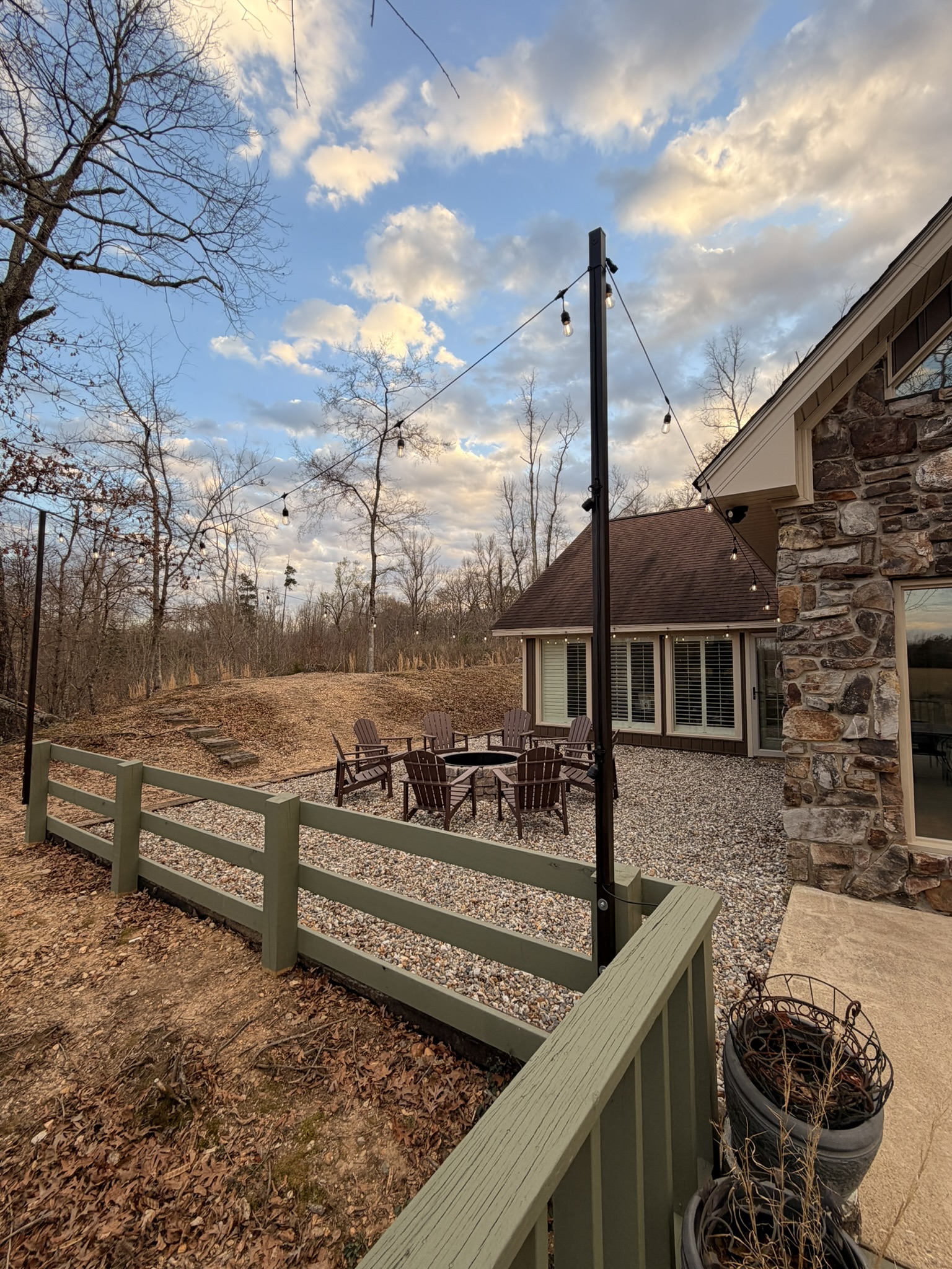 Southern Delight bunk loft with custom bunk beds and arcade games