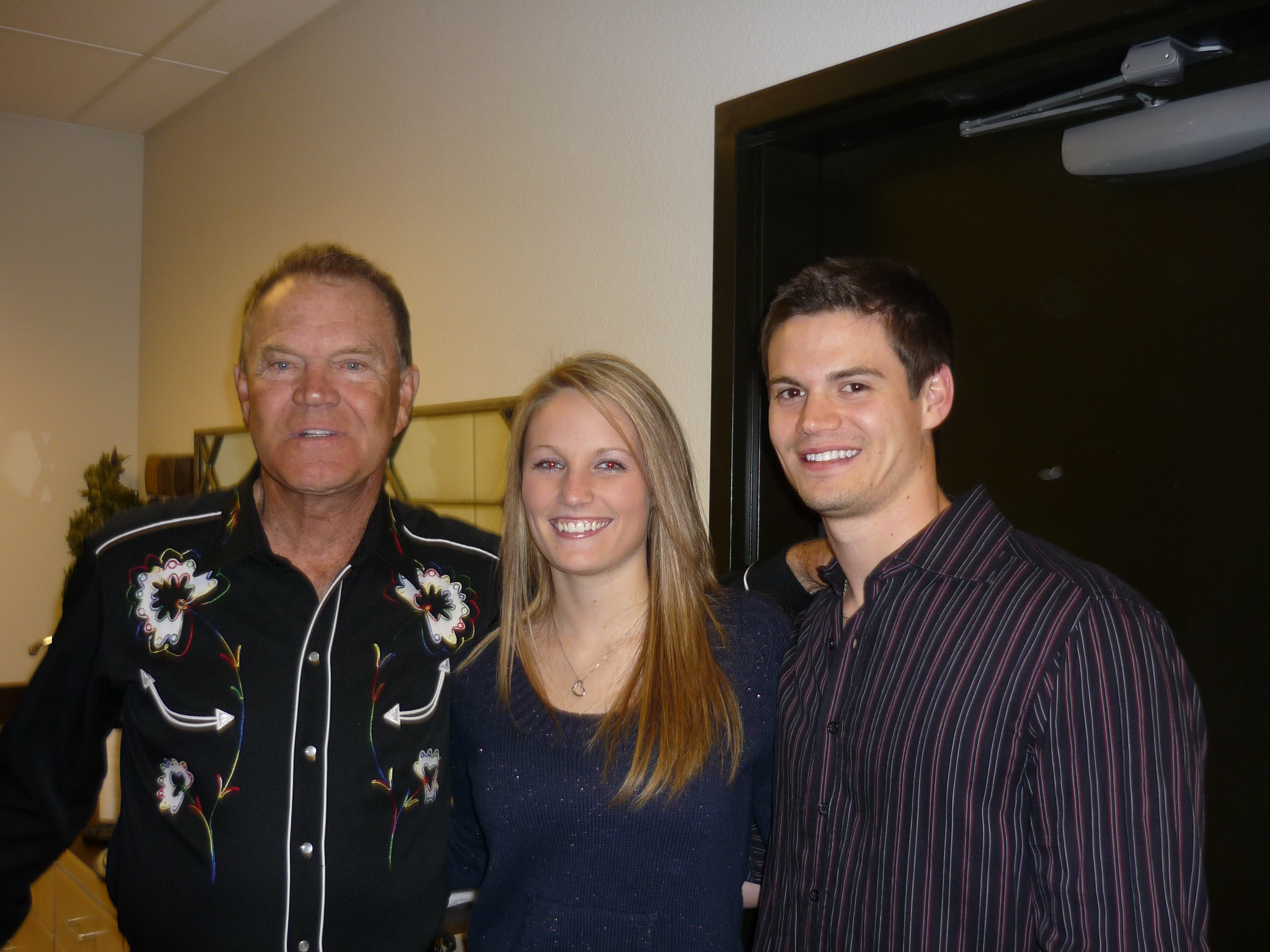 Glen Campbell with Ashley and Sean backstage at one of his concerts in 2009